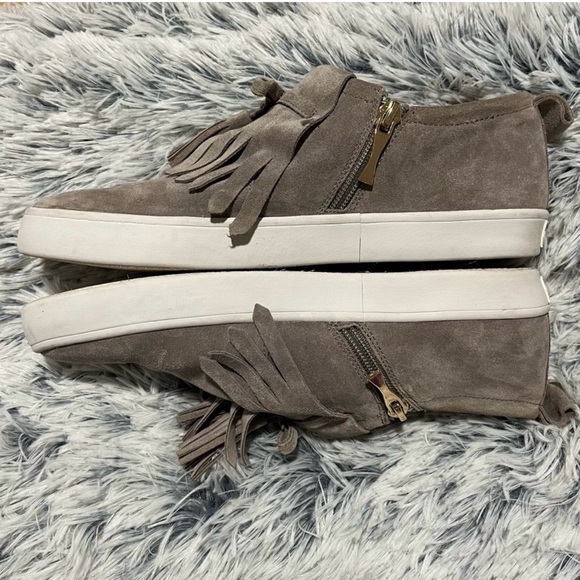 KATE SPADE- Womens Size 7.5 Gray Suede Lena Tassel Sneakers Shoe - Picture 6 of 11